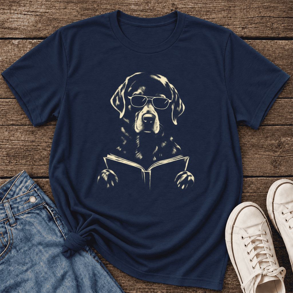 Labrador Retriever Reading Book Ultra-Soft Cotton T-Shirt | Dog Mom Reader Gift Navy