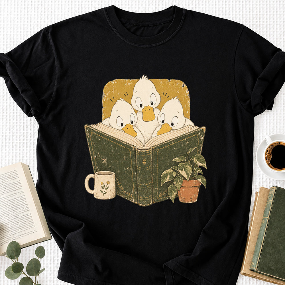 Minimal Japanese Ducks Reading Softstyle T-Shirt | Book Lover Gift Black