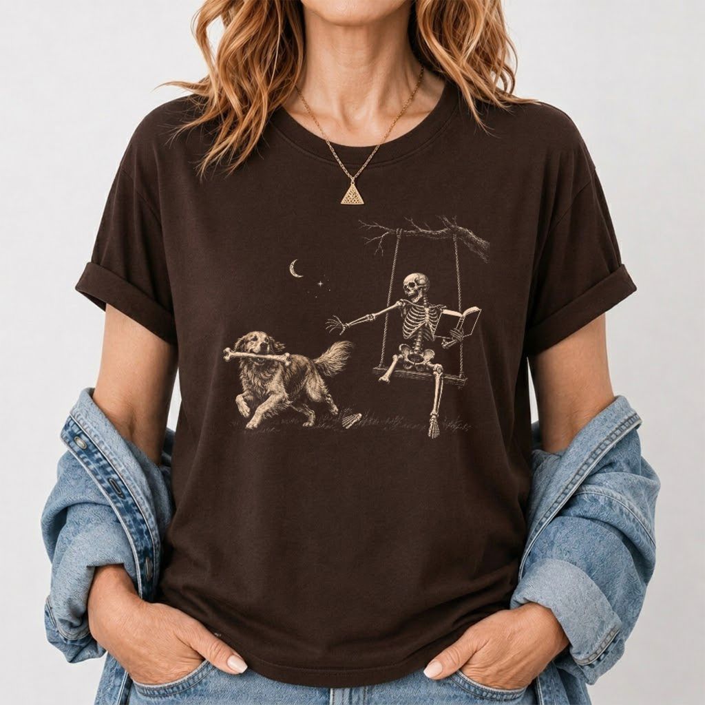 Funny Reading Book With Golden Retriever Printed T-Shirt | Halloween Reader Gift Dark Chocolate