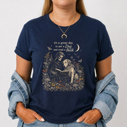 It'S A Great Day To Pet A Dog Printed T-Shirt | Halloween Gift For Golden Retriever Lover & Reader Navy