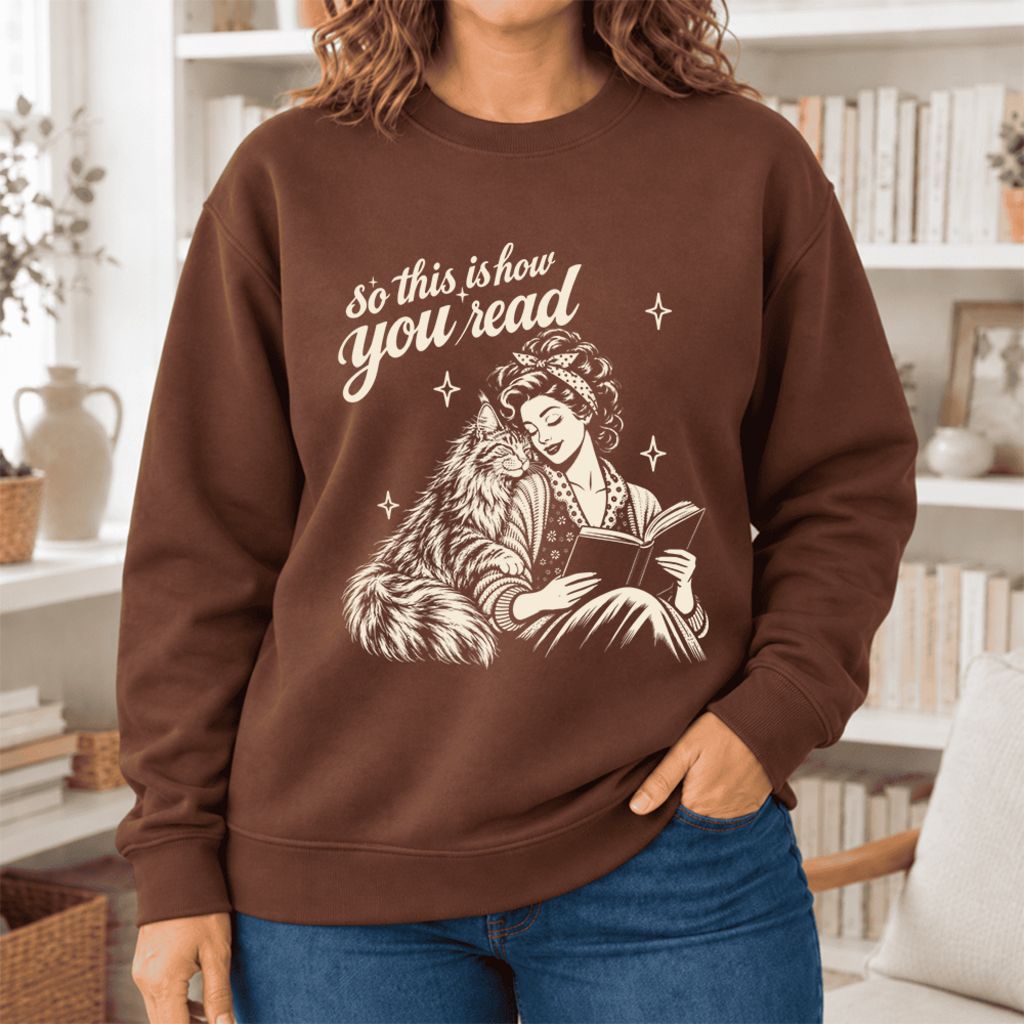 How You Read Maine Coon Softstyle Sweatshirt | Cozy Cat & Book Lover Gift Cocoa