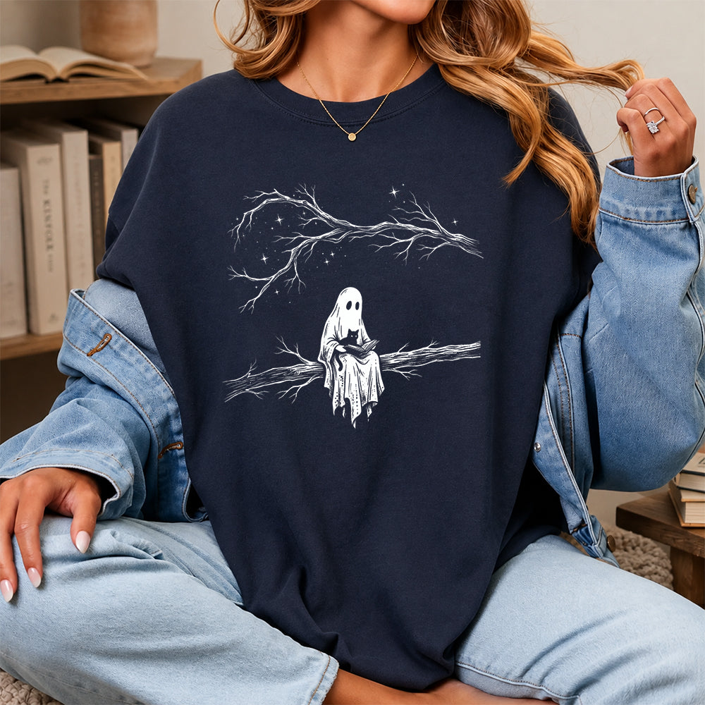 Reading Ghost With Black Cat Printed T-Shirt | Halloween Cat Lover Reader Gift Navy