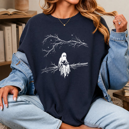 Reading Ghost With Black Cat Printed T-Shirt | Halloween Cat Lover Reader Gift Navy