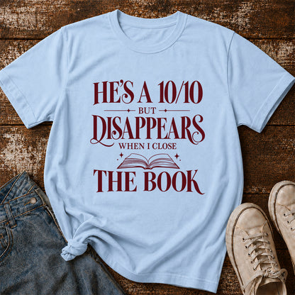 He's A 10/10 Fiction Boyfriend Cotton T-Shirt | Book Lover & Romantasy Reader Gift Light Blue