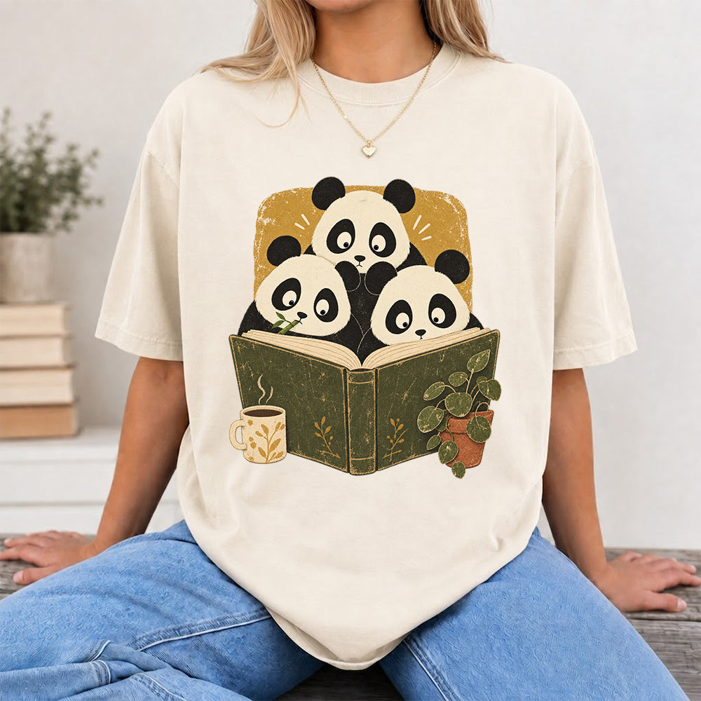 Minimal Japanese Pandas Reading Softstyle T-Shirt | Book Lover Gift Natural