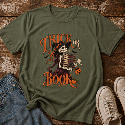 Trick Or Book Lady Printed T-Shirt | Halloween Book Lover Gift Military Green