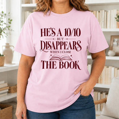 He's A 10/10 Fiction Boyfriend Cotton T-Shirt | Book Lover & Romantasy Reader Gift Light Pink