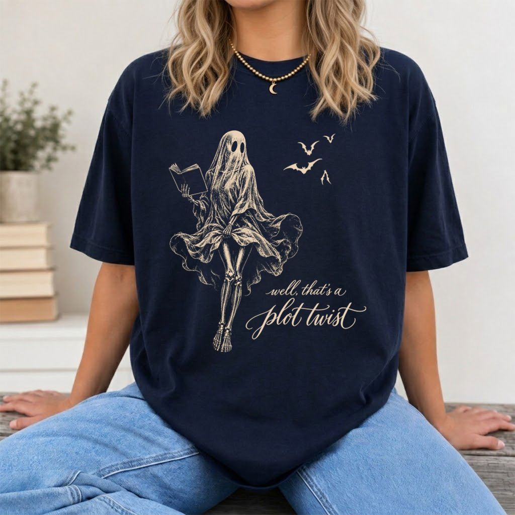 Funny Dress-Wearing Bookworm Ghost Printed T-Shirt | Halloween Book Lover Gift Navy