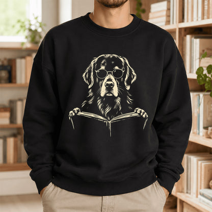 Golden Retriever Reading Book Crewneck Sweatshirt | Reader Gift Black
