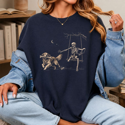 Funny Reading Book With Golden Retriever Printed T-Shirt | Halloween Reader Gift Navy