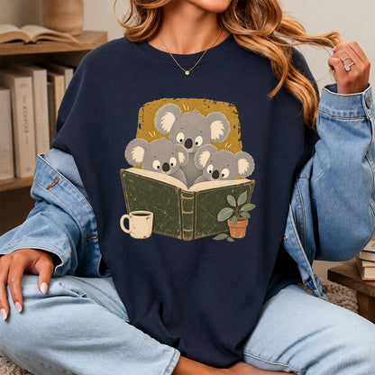 Minimal Japanese Koalas Reading Softstyle T-Shirt | Book Lover Gift Navy