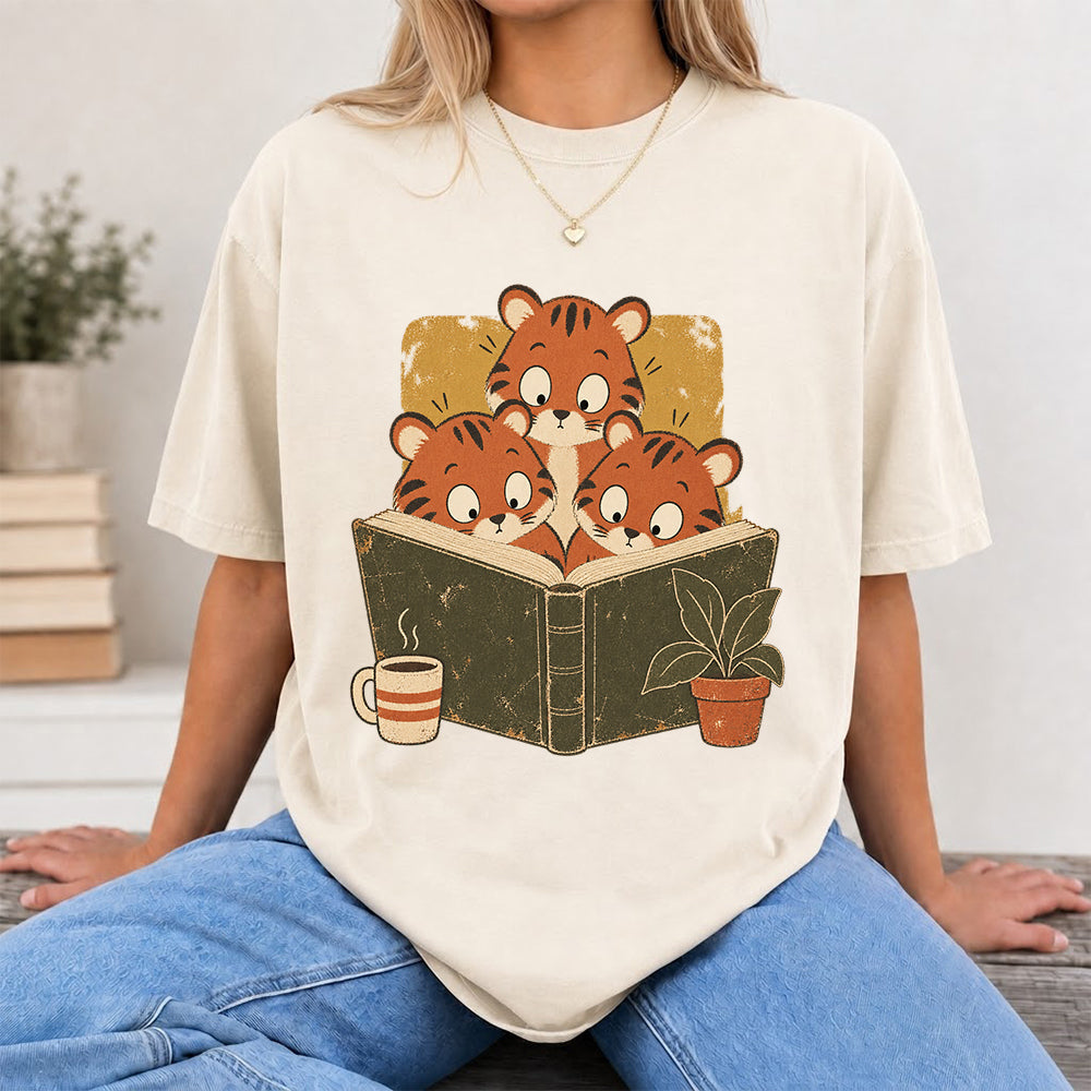 Minimal Japanese Tigers Reading Softstyle T-Shirt | Book Lover Gift Natural
