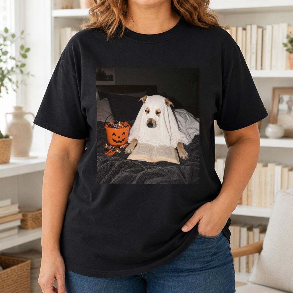 Cute Reading Ghost Dog Printed T-Shirt | Halloween Book Lover Gift Black