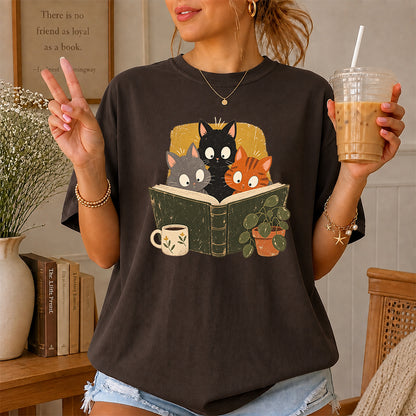 Minimal Japanese Cats Reading Softstyle T-Shirt | Book Lover Gift Dark Chocolate