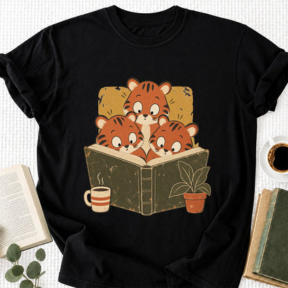Minimal Japanese Tigers Reading Softstyle T-Shirt | Book Lover Gift Black