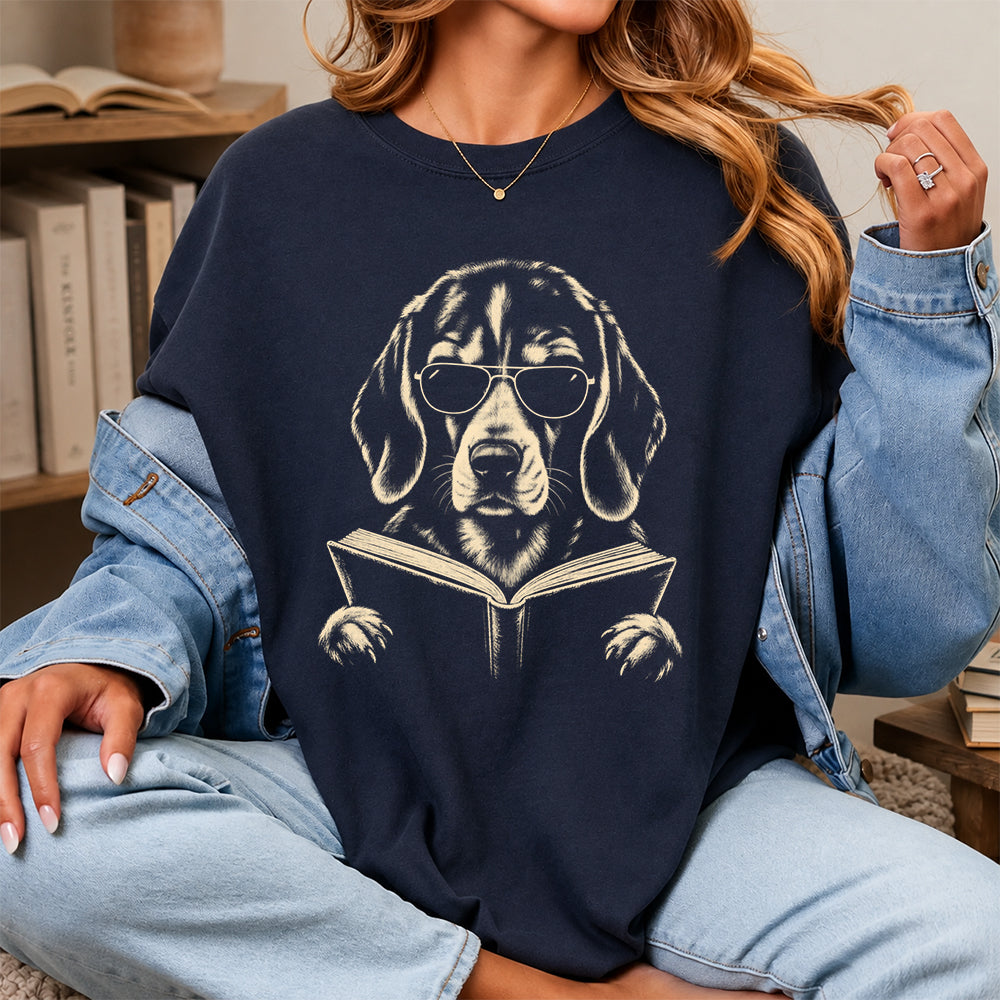 Beagle Reading Book Softstyle T-Shirt | Book Lover Gift Navy