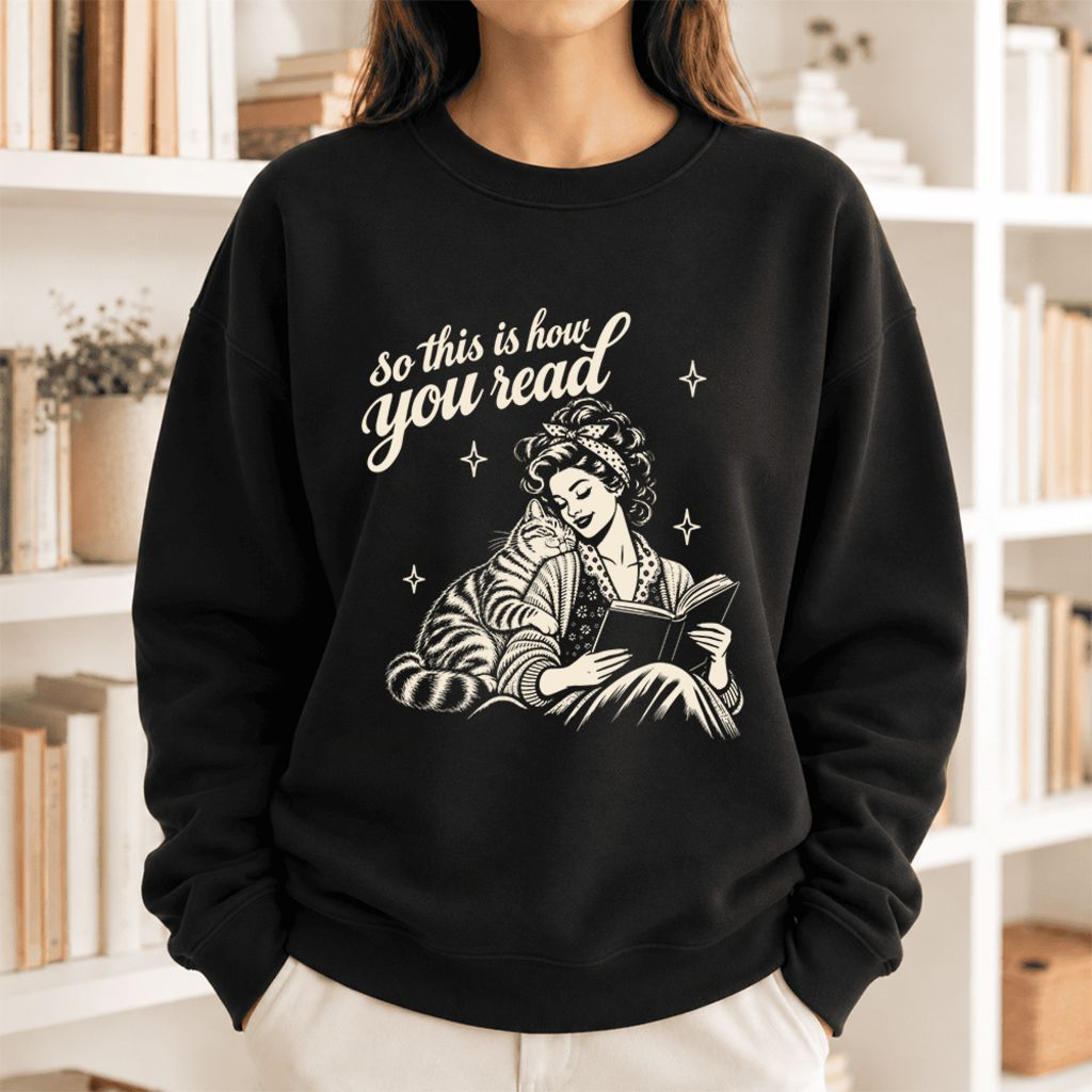 How You Read American Shorthair Softstyle Sweatshirt | Cozy Cat & Book Lover Gift Black