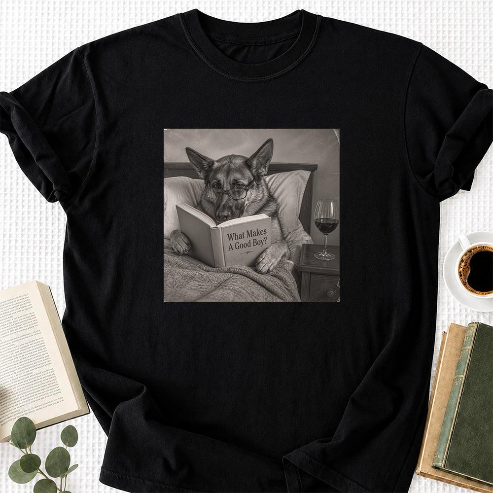 What Makes A Good Boy Printed T-Shirt | Cozy German Shepherd Mom Reader Gift Black