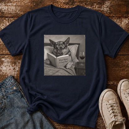What Makes A Good Boy Printed T-Shirt | Cozy German Shepherd Mom Reader Gift Navy