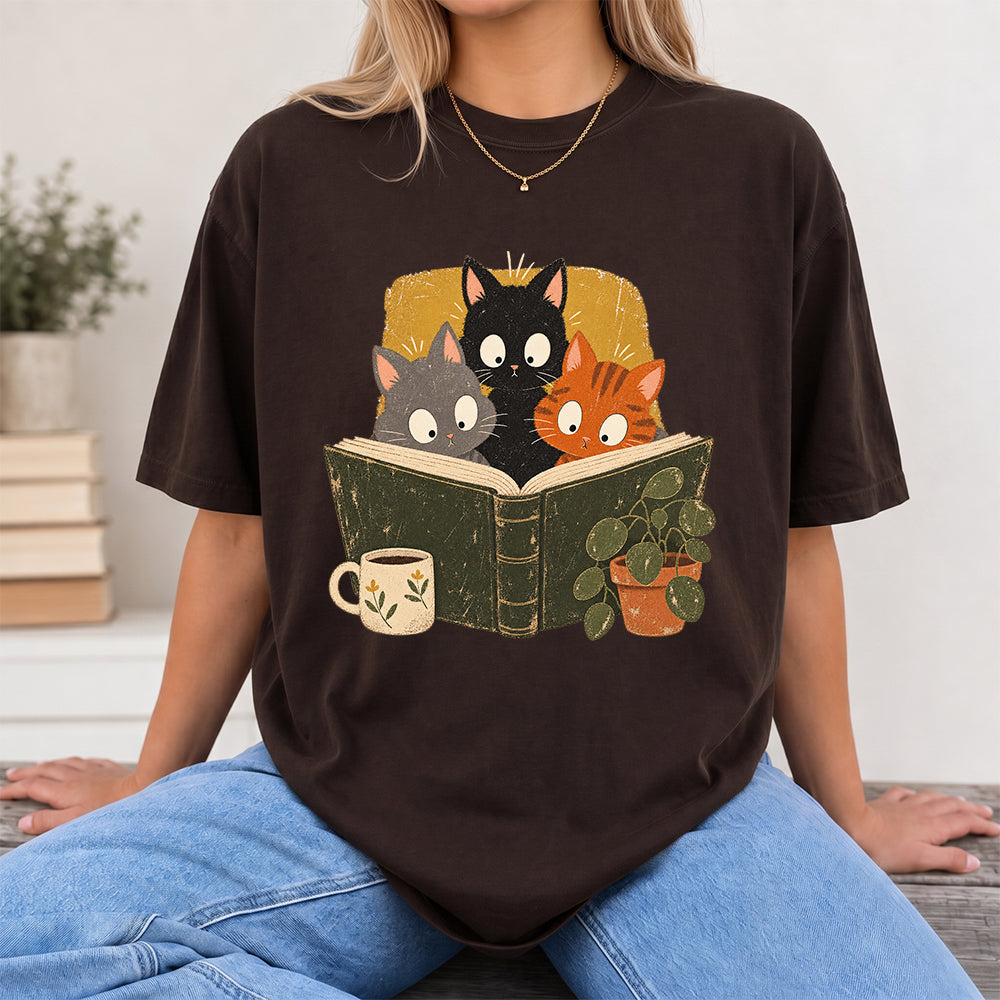Minimal Japanese Cats Reading Softstyle T-Shirt | Book Lover Gift Dark Chocolate