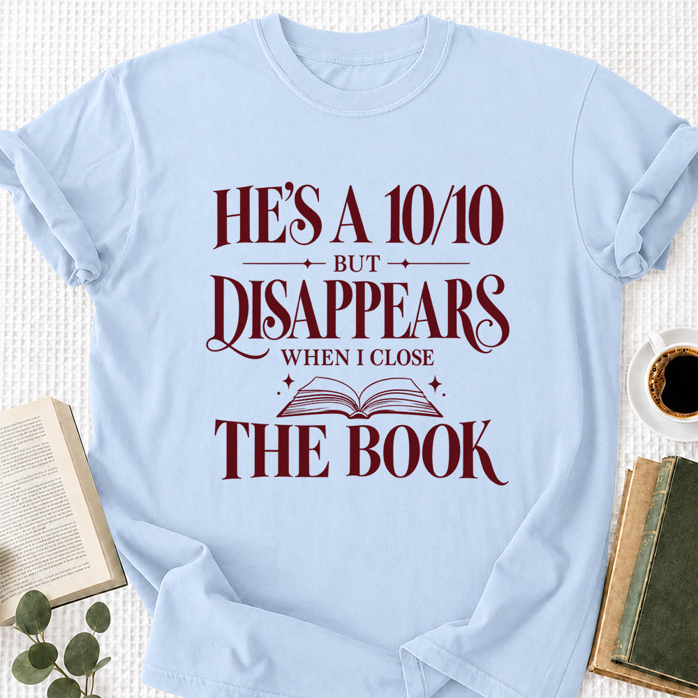 He's A 10/10 Fiction Boyfriend Cotton T-Shirt | Book Lover & Romantasy Reader Gift Light Blue