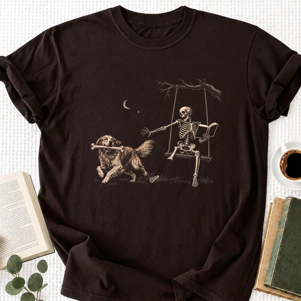 Funny Reading Book With Golden Retriever Printed T-Shirt | Halloween Reader Gift Dark Chocolate
