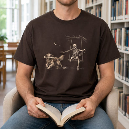 Funny Reading Book With Golden Retriever Printed T-Shirt | Halloween Reader Gift Dark Chocolate