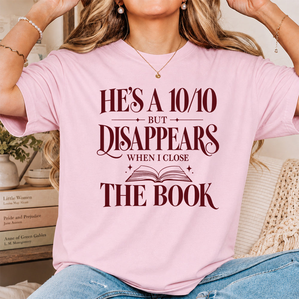 He's A 10/10 Fiction Boyfriend Cotton T-Shirt | Book Lover & Romantasy Reader Gift Light Pink