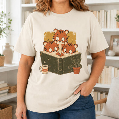 Minimal Japanese Tigers Reading Softstyle T-Shirt | Book Lover Gift Natural