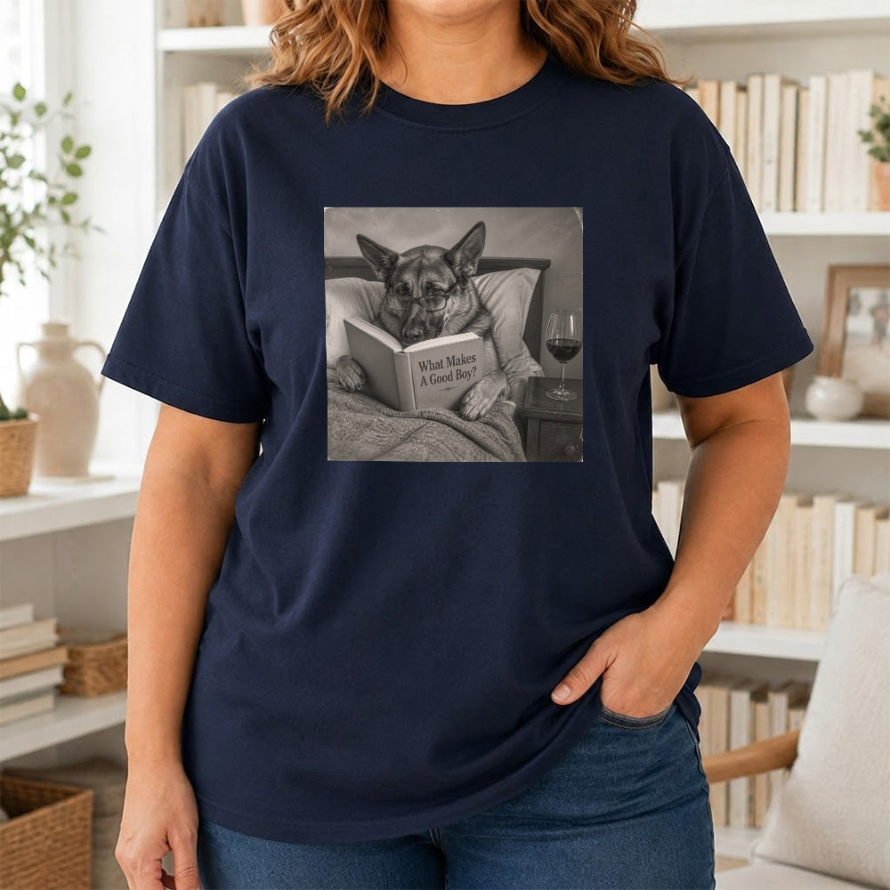 What Makes A Good Boy Printed T-Shirt | Cozy German Shepherd Mom Reader Gift Navy