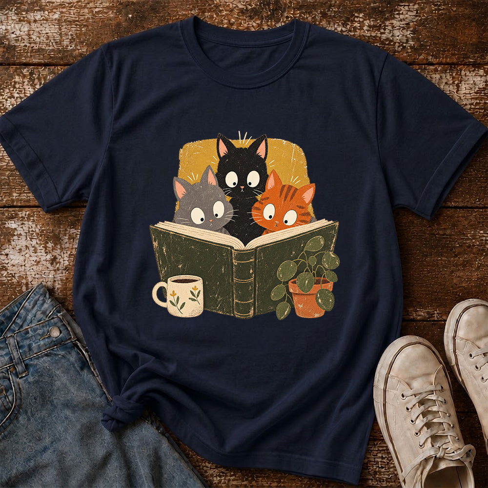 Minimal Japanese Cats Reading Softstyle T-Shirt | Book Lover Gift Navy