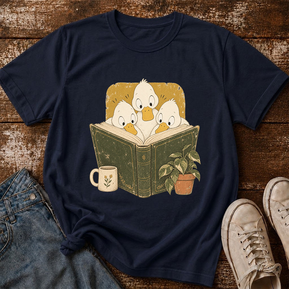 Minimal Japanese Ducks Reading Softstyle T-Shirt | Book Lover Gift Navy