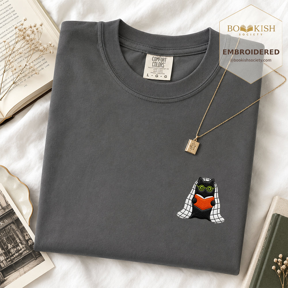 Embroidered Cat Reading Comfort Color ® T-shirt Book Lover Gift Graphite