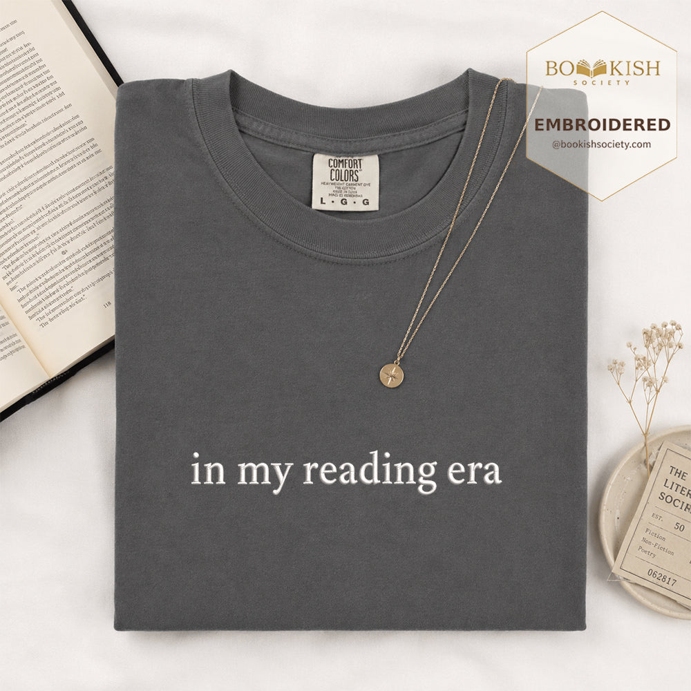 Embroidered In My Reading Era Comfort Color ® T-shirt Book Lover Gift Graphite