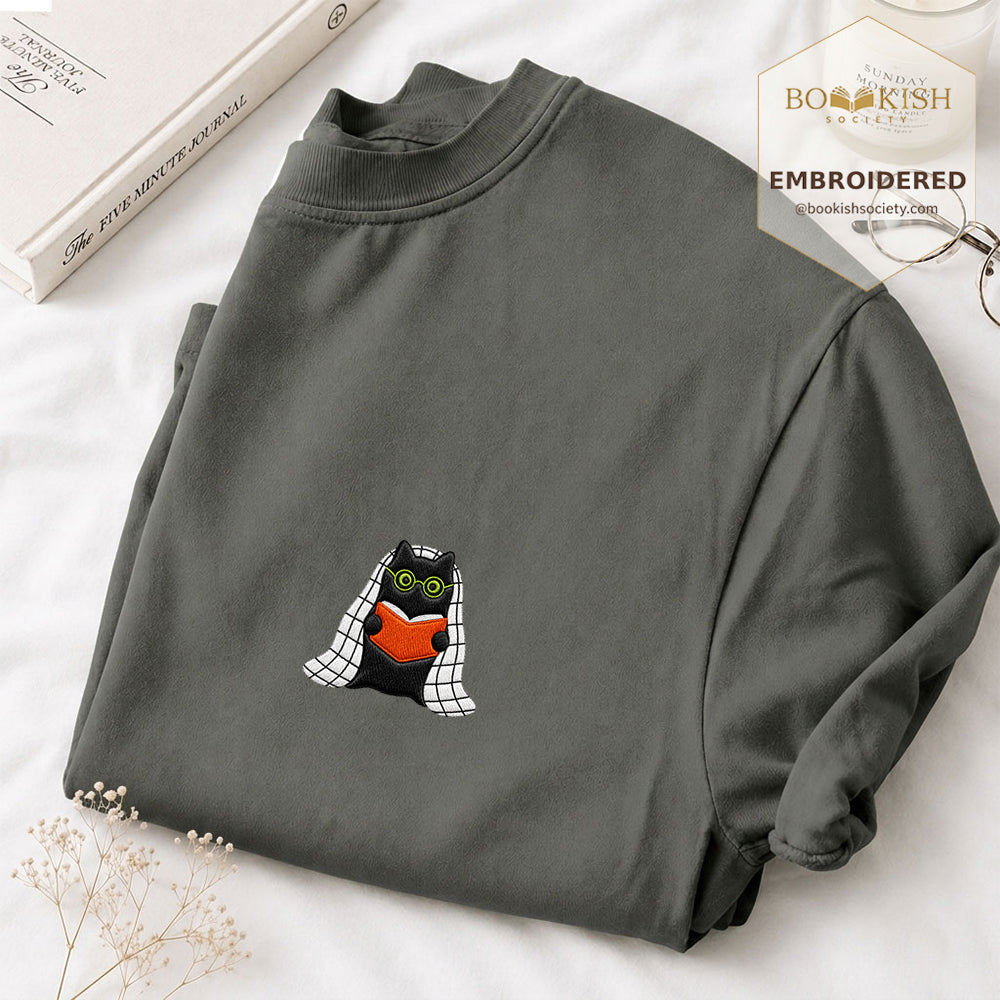 Embroidered Cat Reading Comfort Color ® T-shirt Book Lover Gift Pepper