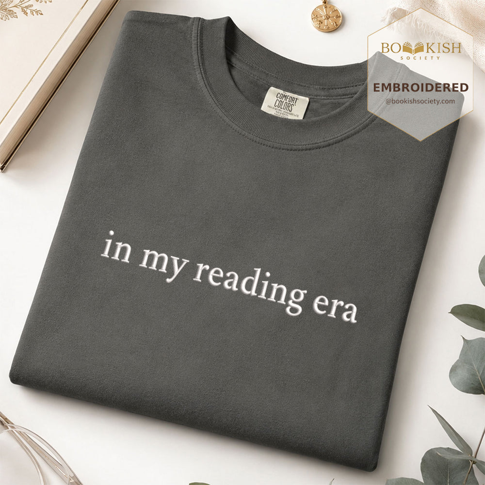 Embroidered In My Reading Era Comfort Color ® T-shirt Book Lover Gift Pepper
