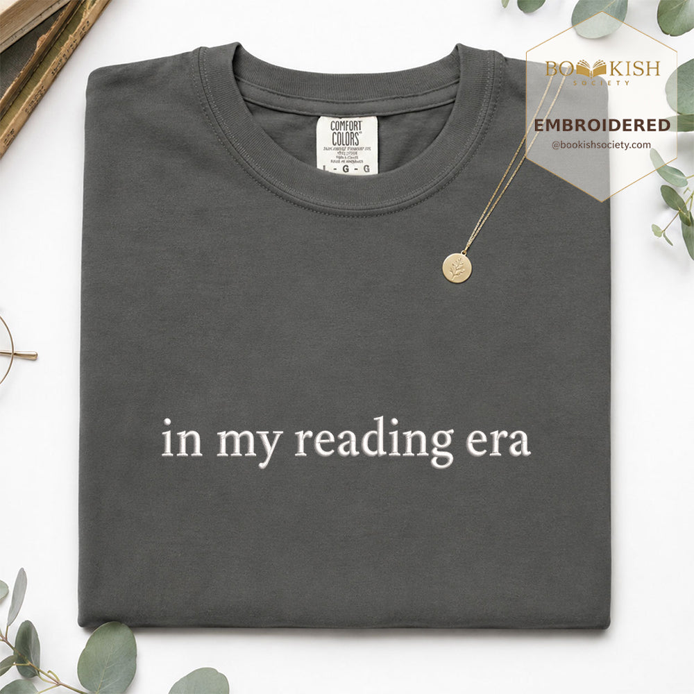 Embroidered In My Reading Era Comfort Color ® T-shirt Book Lover Gift Pepper
