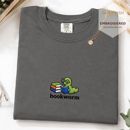 Embroidered Bookworm Comfort Color ® T-shirt Book Lover Gift Pepper